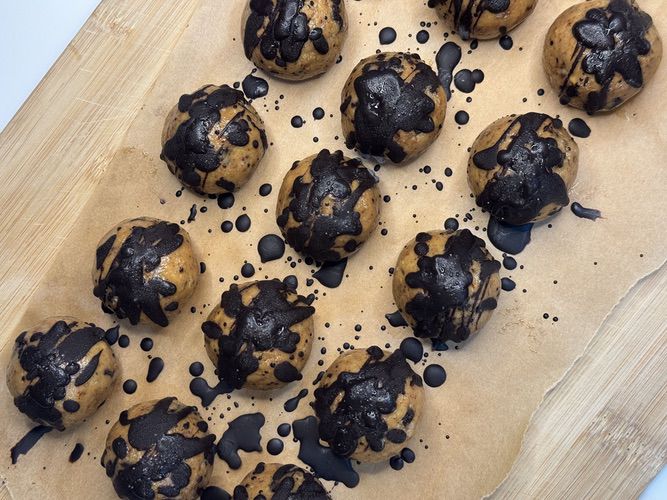 Nourished-By-Nia-Raw-Vgan-Cookie-Dough-Balls